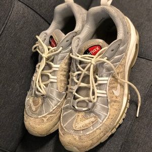 Supreme snakeskin 98 air max